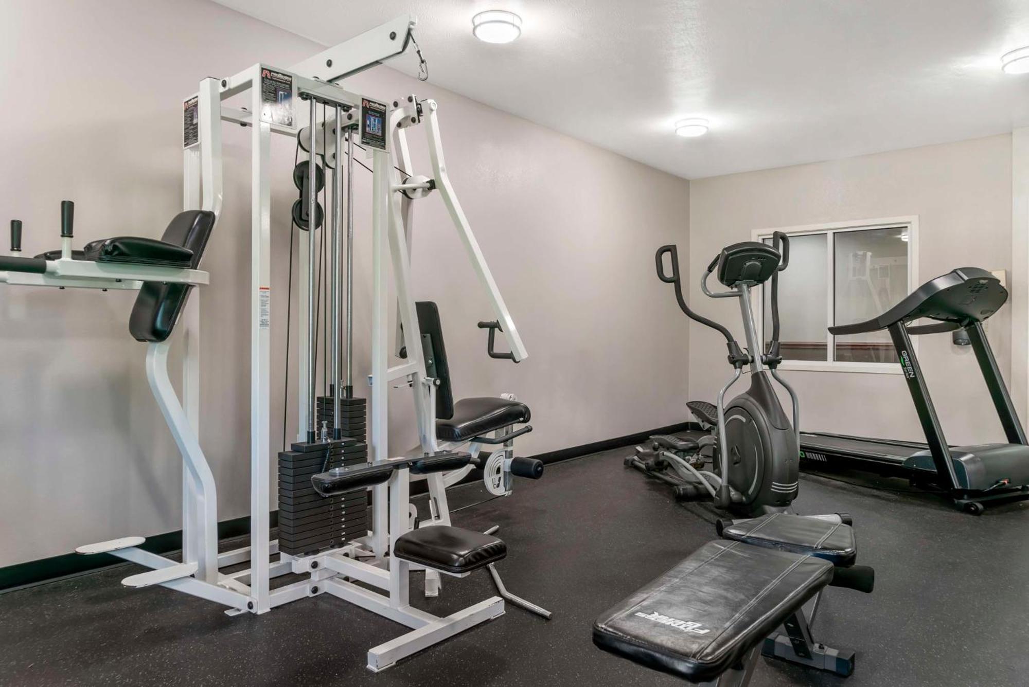Best Western Beacon Inn Grand Haven Bagian luar foto